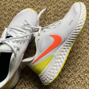 Nike Revolution Sneakers